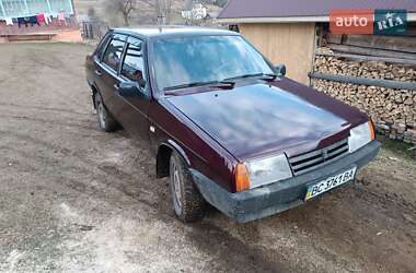 Седан ВАЗ / Lada 21099 2004 в Сколе