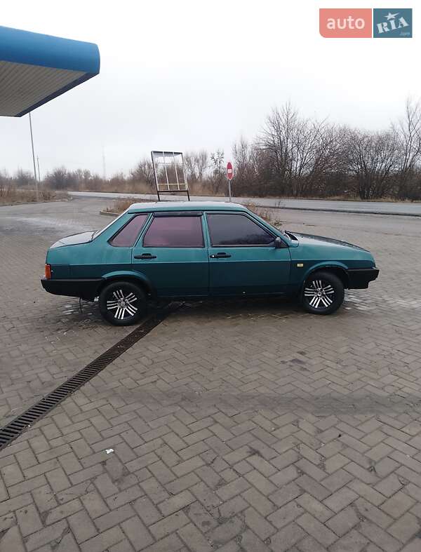 Седан ВАЗ / Lada 21099 1999 в Семеновке