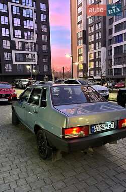 Седан ВАЗ / Lada 21099 2002 в Ивано-Франковске