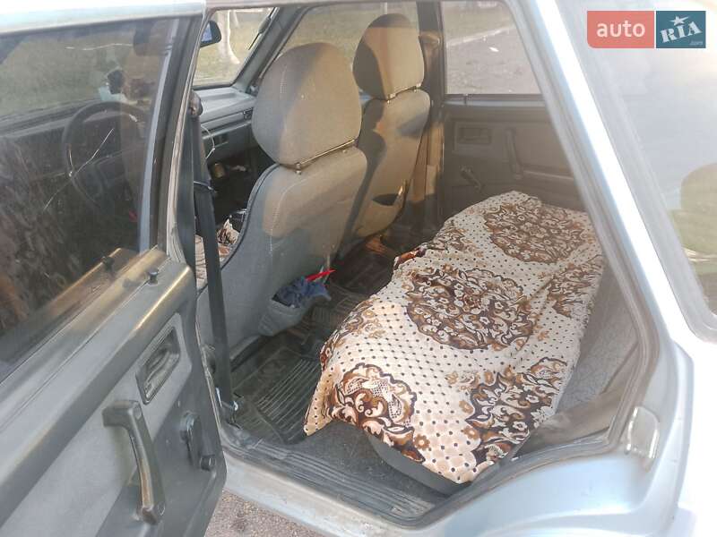 Седан ВАЗ / Lada 21099 2004 в Житомире фото 7 Седан ВАЗ / Lada 21099 2004 в Житомире