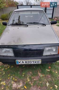 Седан ВАЗ / Lada 21099 2001 в Іванкові