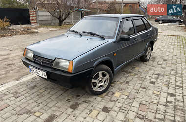 Седан ВАЗ / Lada 21099 2001 в Дніпрі