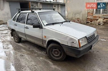 Седан ВАЗ / Lada 21099 2004 в Калуше