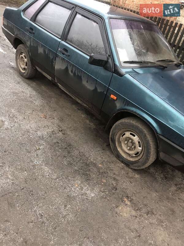 Седан ВАЗ / Lada 21099 2001 в Богодухове