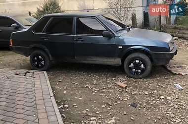 Седан ВАЗ / Lada 21099 2004 в Львові