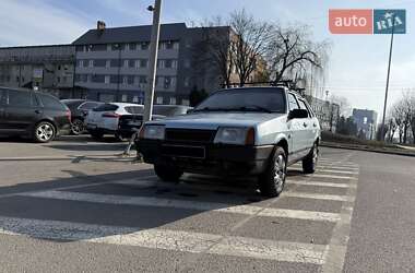 Седан ВАЗ / Lada 21099 2002 в Львові