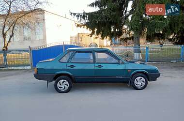 Седан ВАЗ / Lada 21099 2001 в Теофиполе