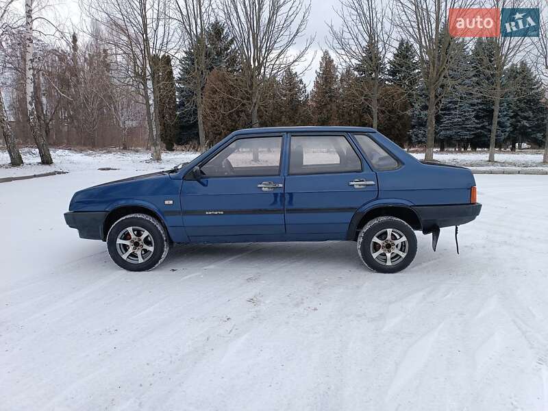 Седан ВАЗ / Lada 21099 2004 в Житомире