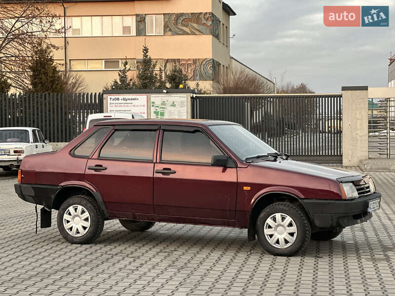 Седан ВАЗ / Lada 21099 2008 в Луцьку