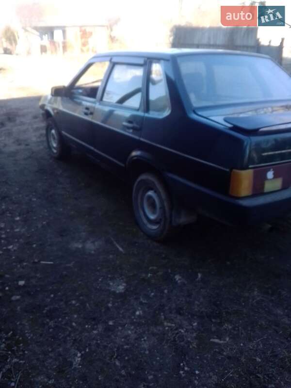 Седан ВАЗ / Lada 21099 2001 в Чорткові