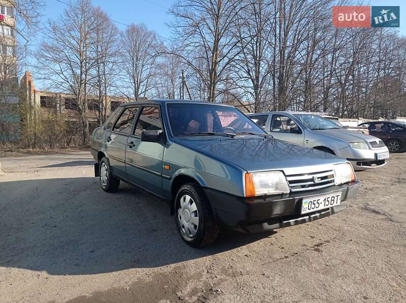 Седан ВАЗ 21099 2001 в 