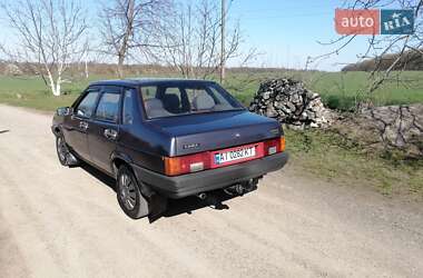 Седан ВАЗ 21099 2000 в 