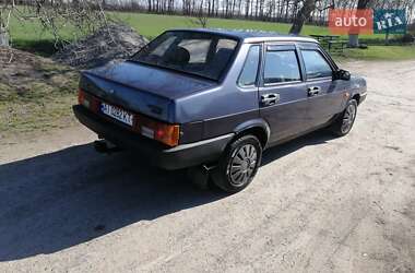 Седан ВАЗ 21099 2000 в 