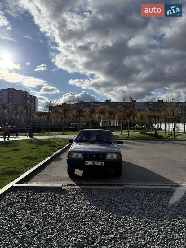 Седан ВАЗ / Lada 21099 2005 в Днепре