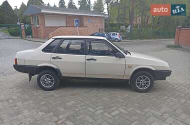 Седан ВАЗ 21099 1992 в 