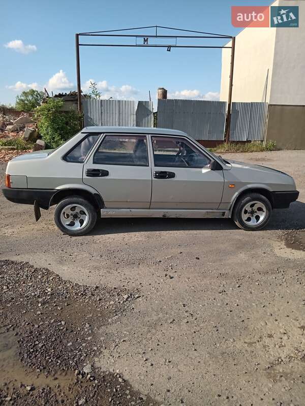 Седан ВАЗ / Lada 21099 2007 в Ужгороді