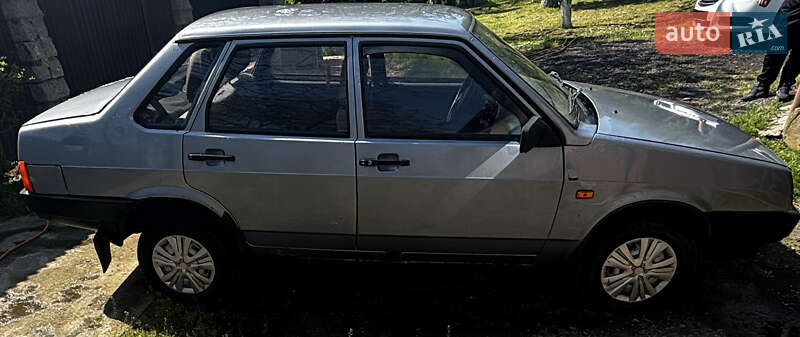 Седан ВАЗ / Lada 21099 2007 в Ужгороде фото 3 Седан ВАЗ / Lada 21099 2007 в Ужгороде