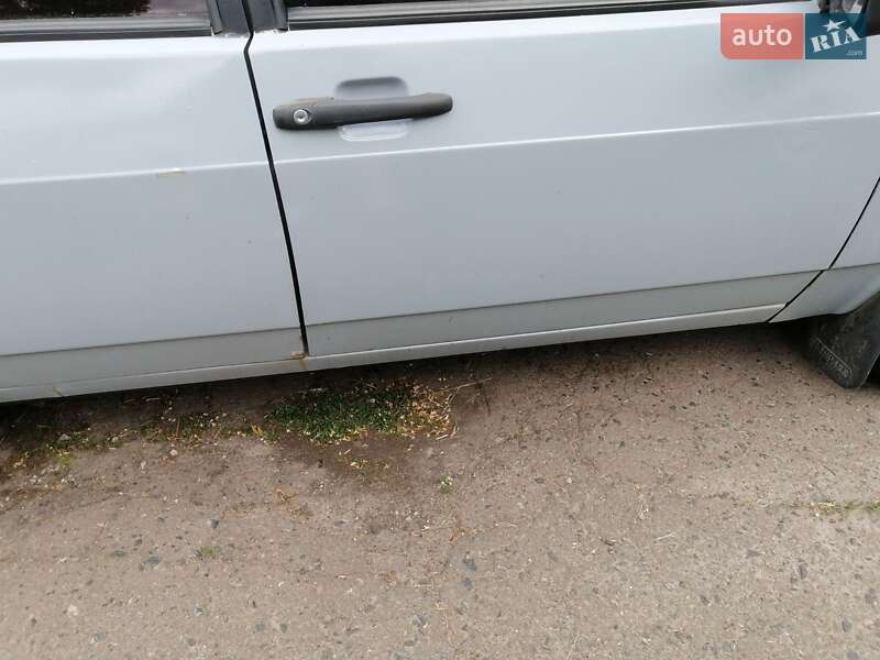 Седан ВАЗ / Lada 21099 2002 в Борисполе