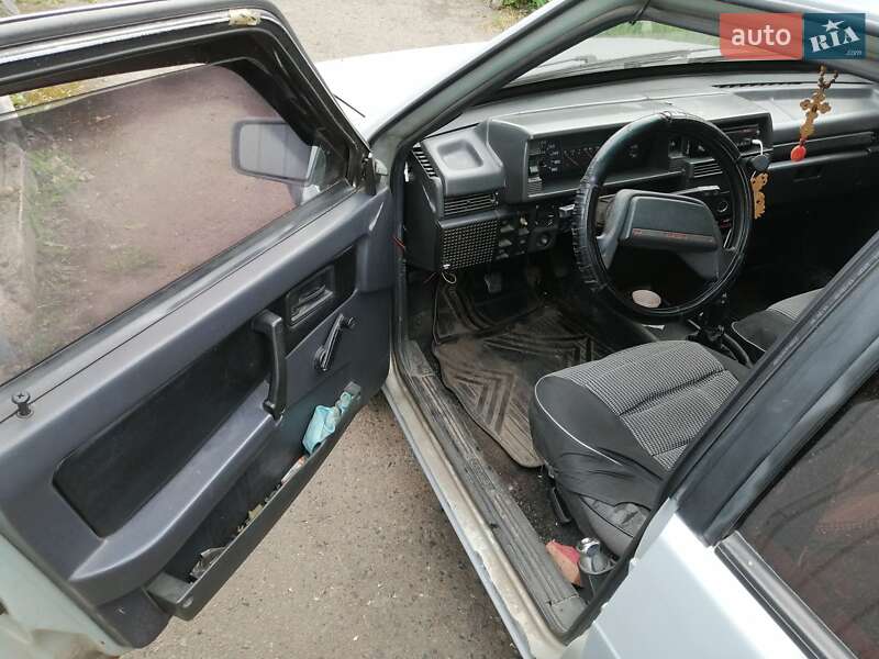 Седан ВАЗ / Lada 21099 2002 в Борисполе