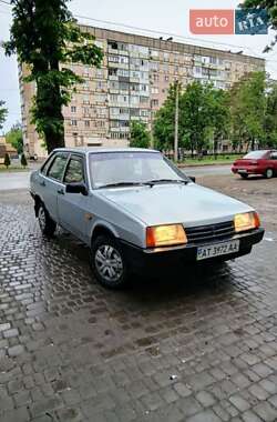 Седан ВАЗ 21099 2004 в Кривому Розі