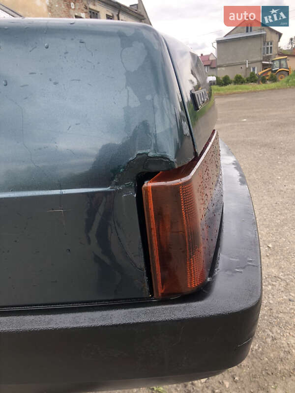 Седан ВАЗ / Lada 21099 2004 в Рудки