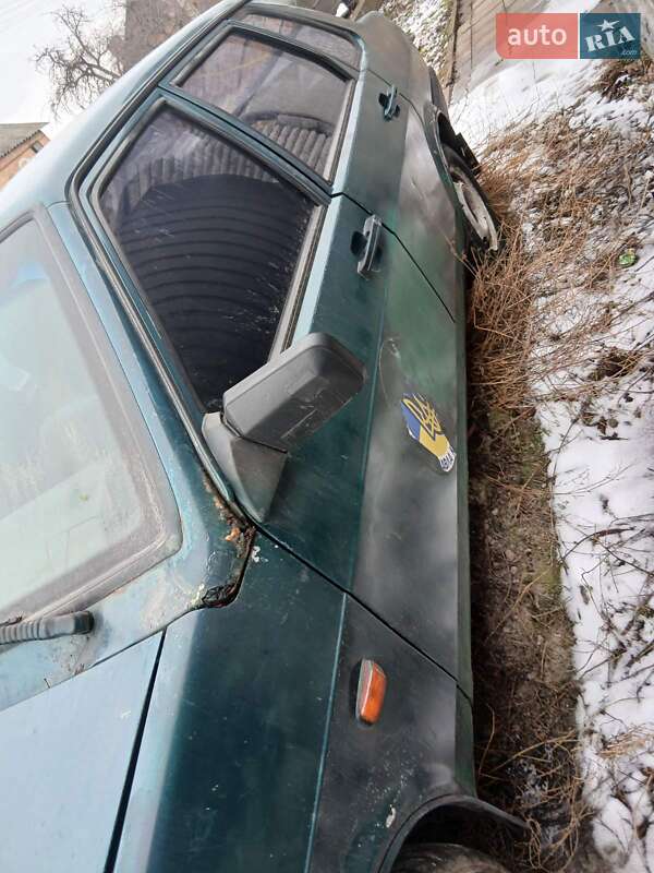 Седан ВАЗ / Lada 21099 2001 в Кропивницькому