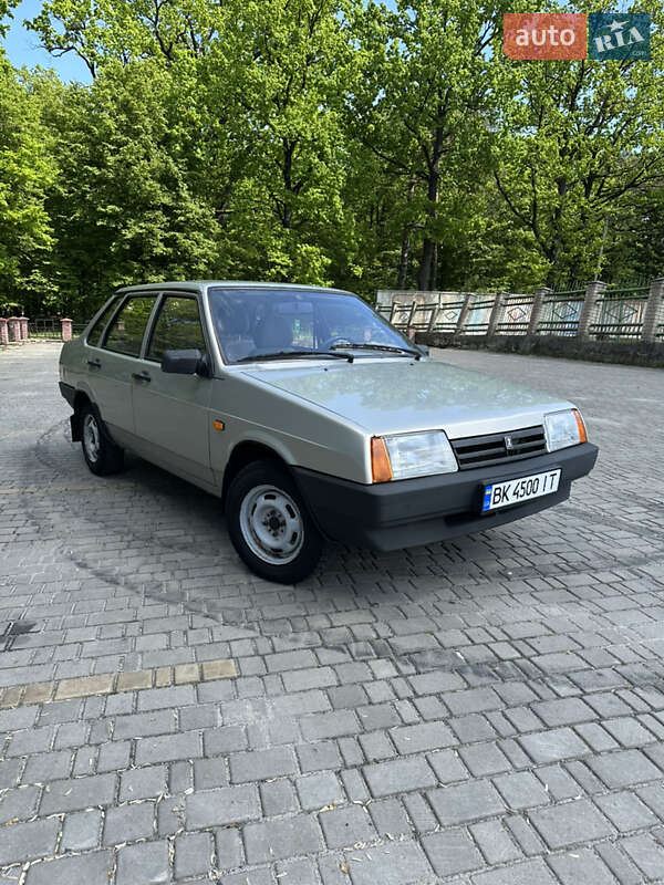 Седан ВАЗ / Lada 21099 2009 в Владимирце