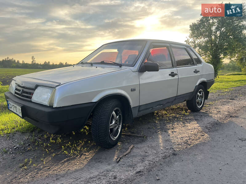 Седан ВАЗ / Lada 21099 1998 в Мошнах