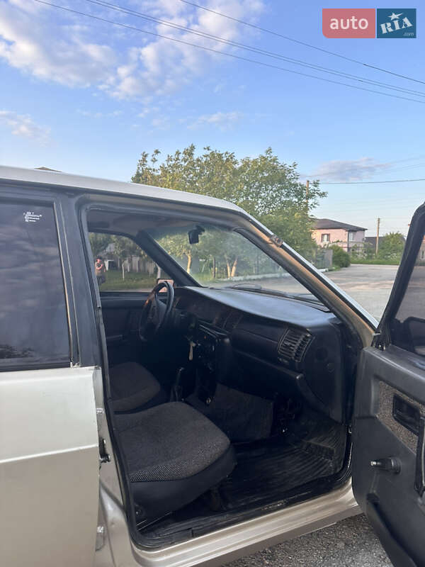 Седан ВАЗ / Lada 21099 1998 в Зборове