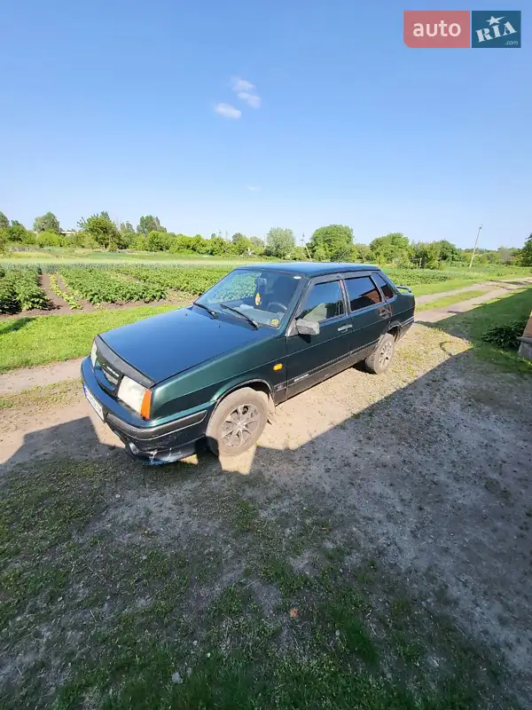 ВАЗ / Lada 21099