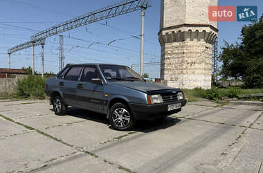 Седан ВАЗ 21099 1993 в Днепре