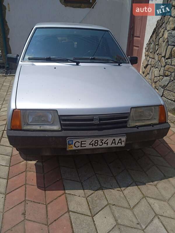 Седан ВАЗ / Lada 21099 2004 в Чернівцях