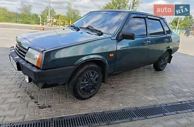 Седан ВАЗ 21099 2005 в Кривом Роге