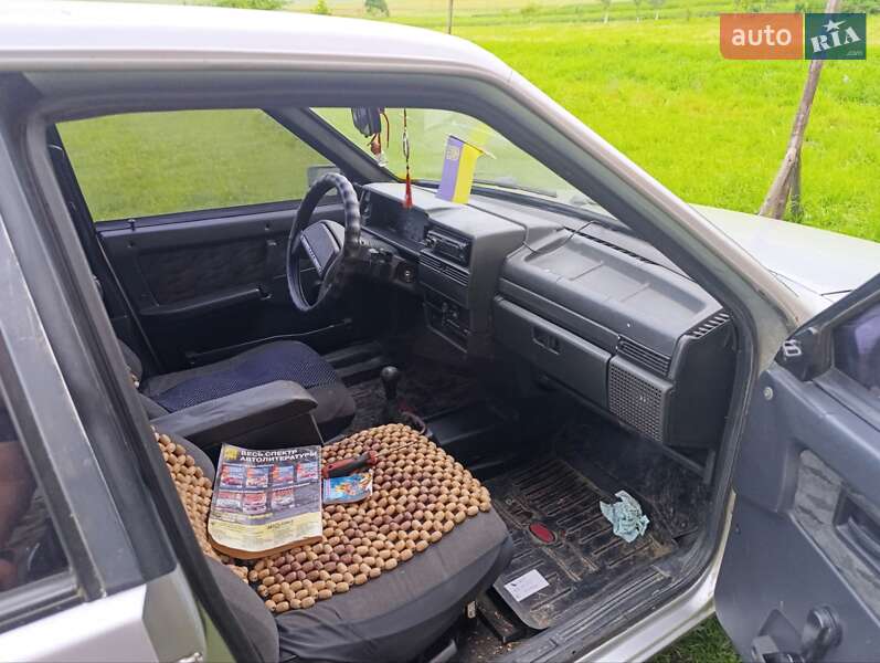 Седан ВАЗ / Lada 21099 2002 в Самборі