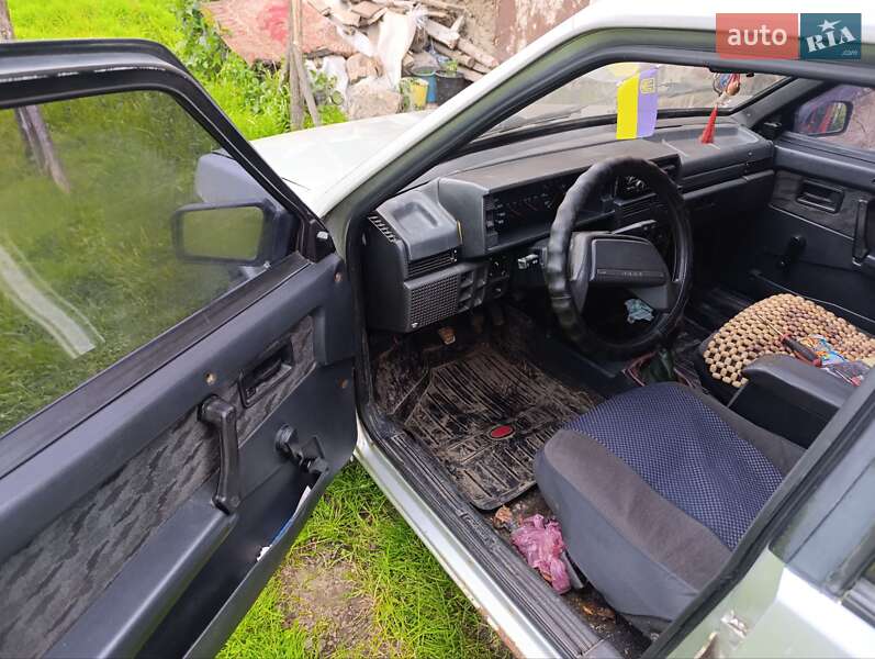 Седан ВАЗ / Lada 21099 2002 в Самборі