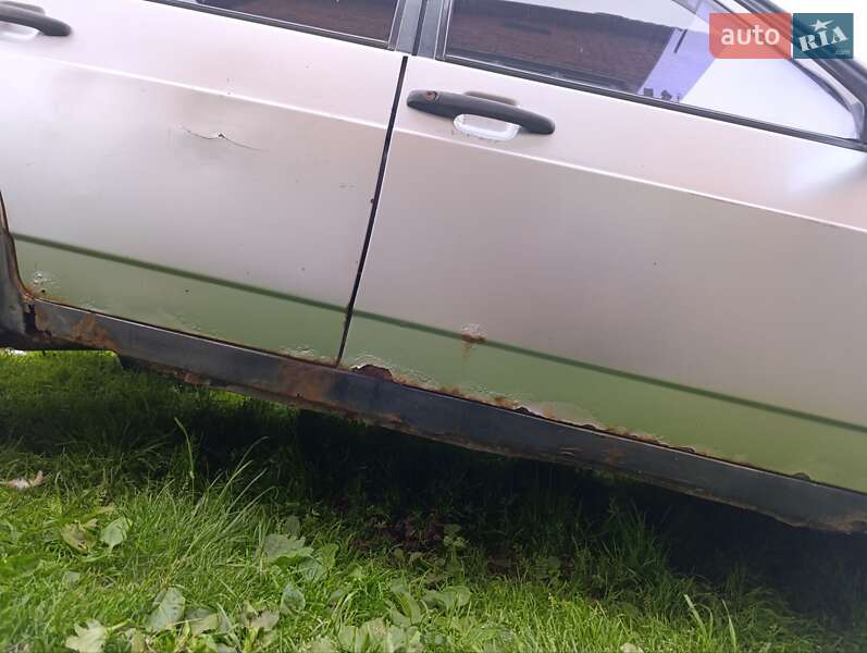 Седан ВАЗ / Lada 21099 2002 в Самборі