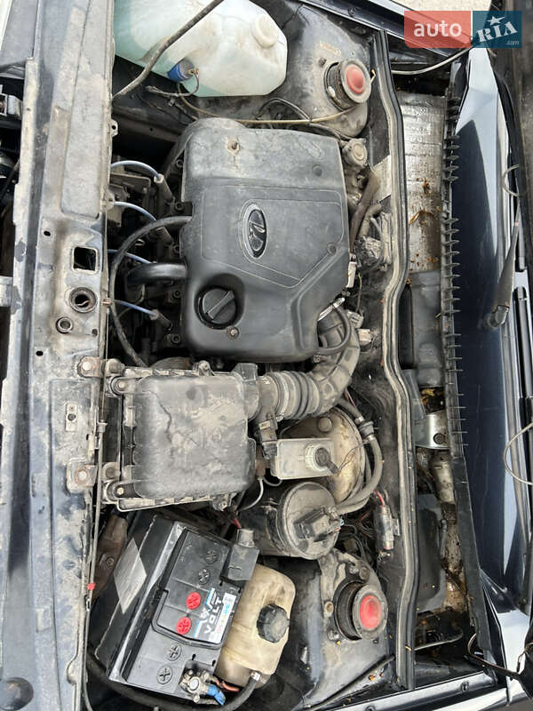 Седан ВАЗ / Lada 21099 2000 в Запорожье