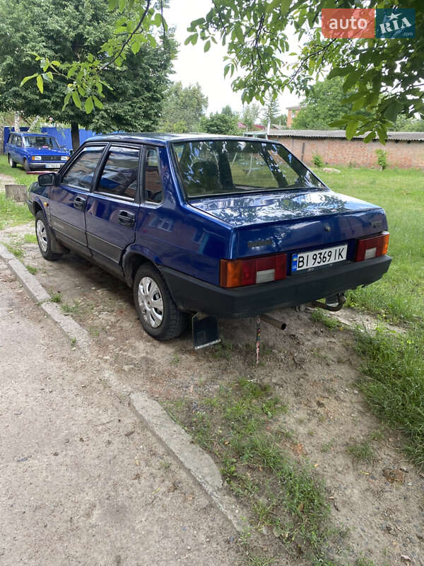 Седан ВАЗ / Lada 21099 2001 в Зенькове