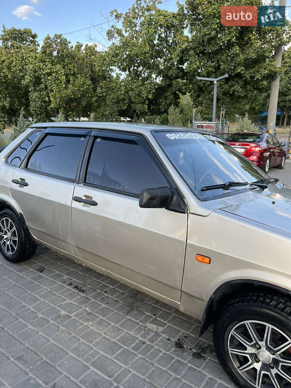 Седан ВАЗ / Lada 21099 1998 в Дніпрі