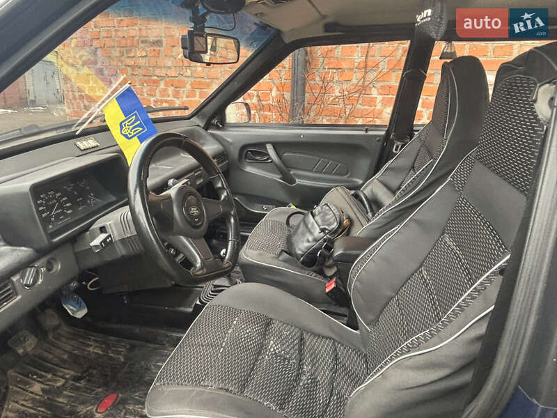 Седан ВАЗ / Lada 21099 1992 в Чернигове