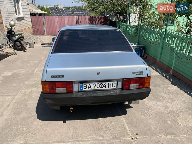 Седан ВАЗ / Lada 21099 2005 в Днепре