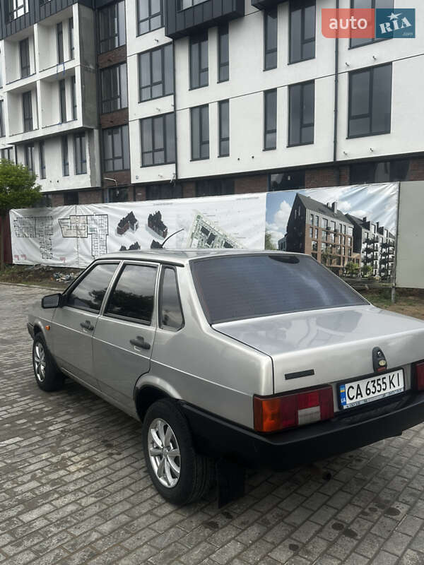 Седан ВАЗ / Lada 21099 2008 в Умани