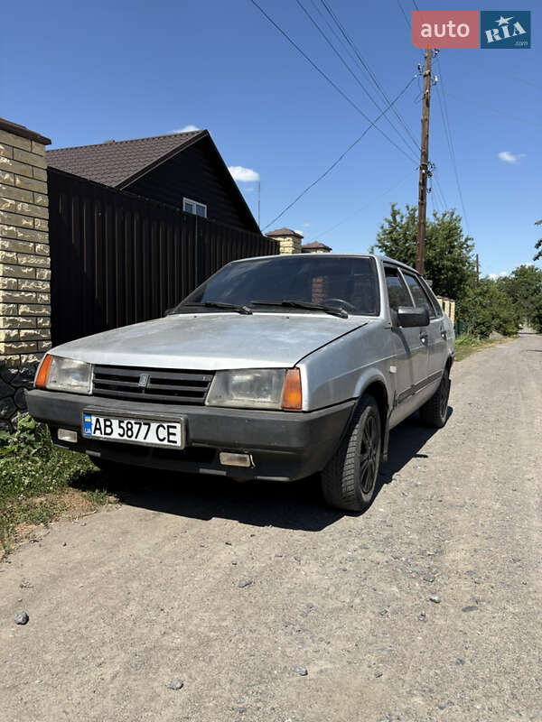 Седан ВАЗ 21099 2004 в 