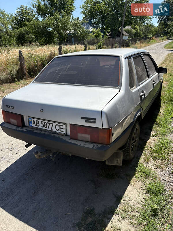 Седан ВАЗ / Lada 21099 2004 в Немирові