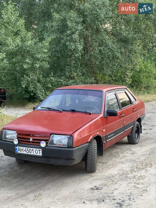 Седан ВАЗ / Lada 21099 1997 в Киеве