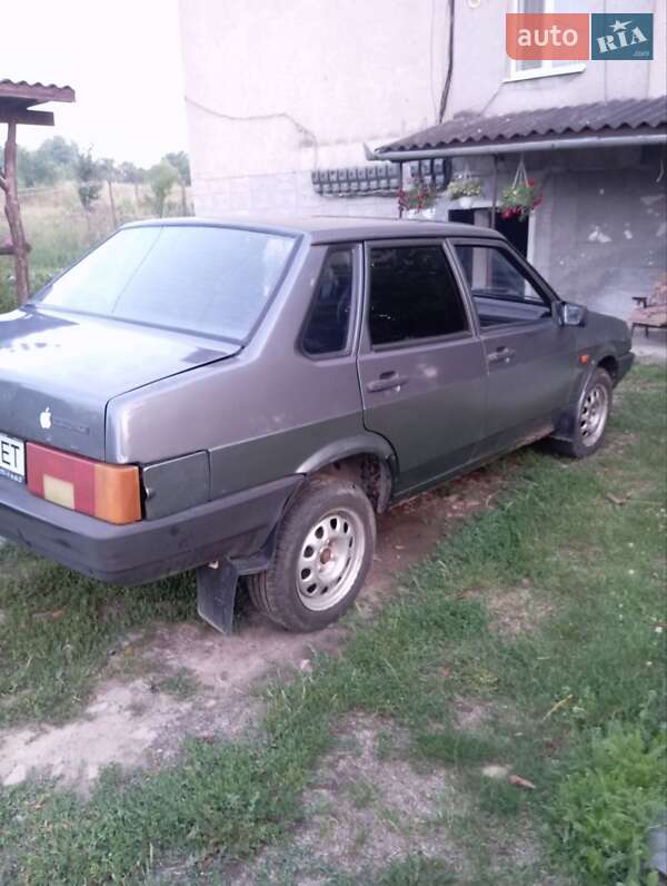 Седан ВАЗ / Lada 21099 2006 в Мукачево