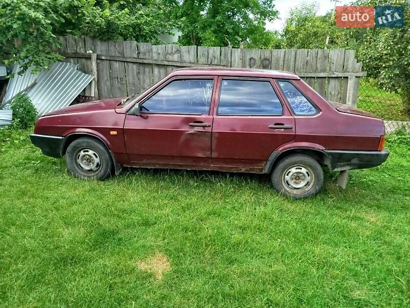 Седан ВАЗ / Lada 21099 1997 в Дубно