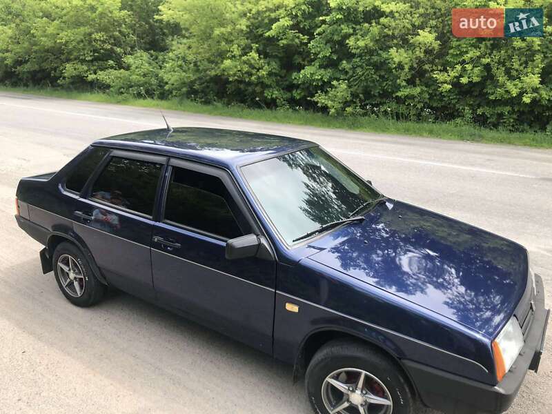 Седан ВАЗ / Lada 21099 2005 в Казатине
