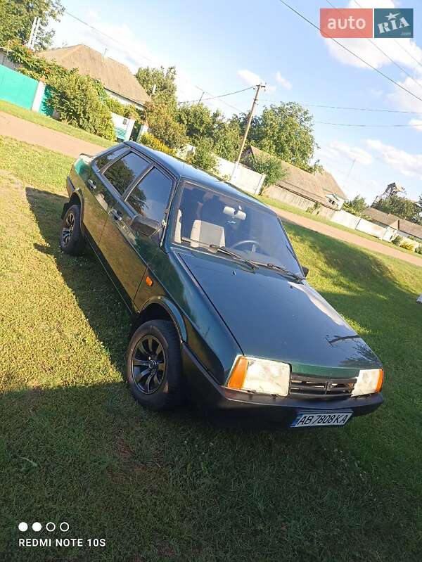 Седан ВАЗ / Lada 21099 2002 в Києві