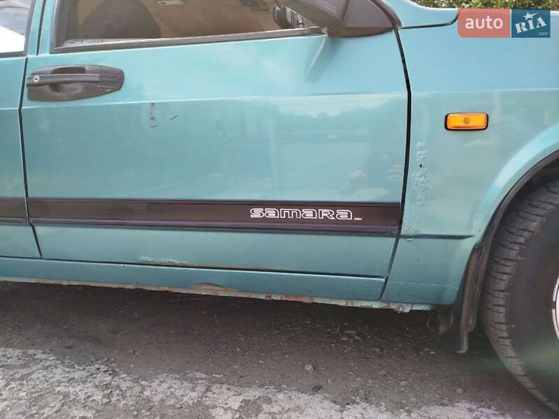 Седан ВАЗ / Lada 21099 1999 в Днепре
